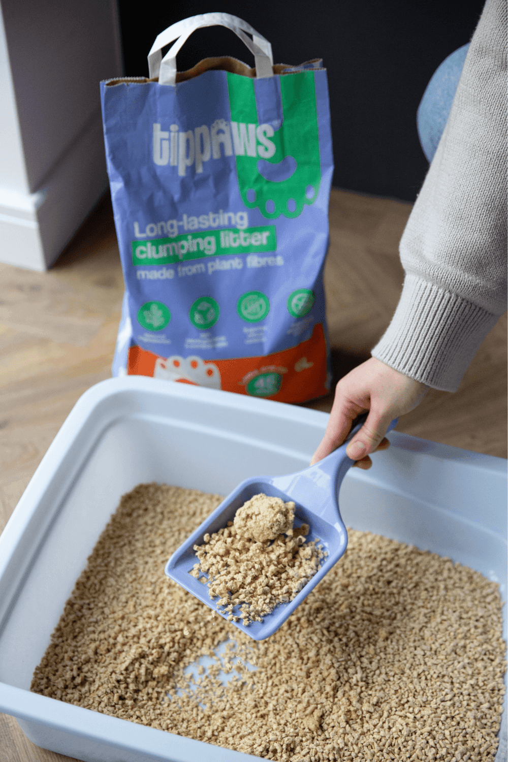 The Litter Guide how to use clumping litter Tippaws